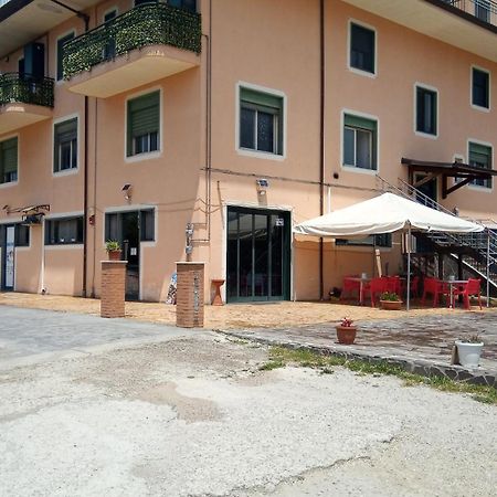 La Rosa Dei Venti Apartments เอโบลิ ภายนอก รูปภาพ
